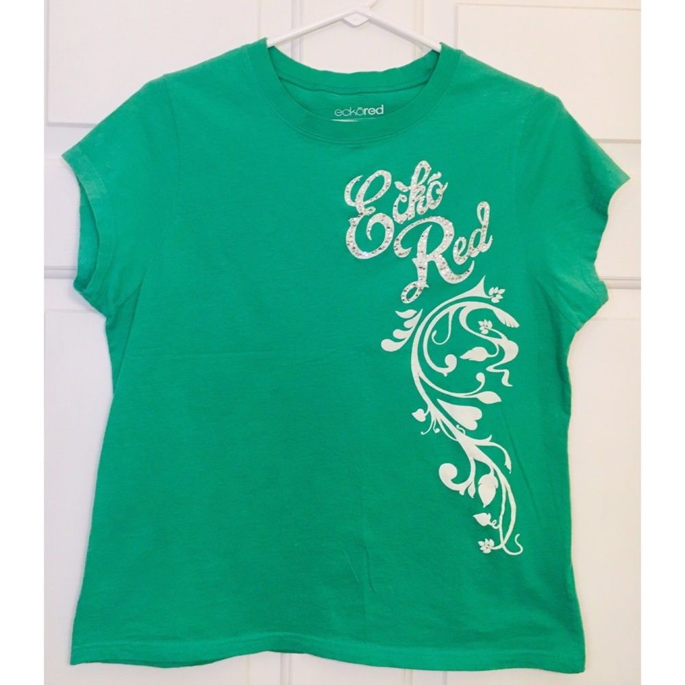 Ecko Top. Size XL.